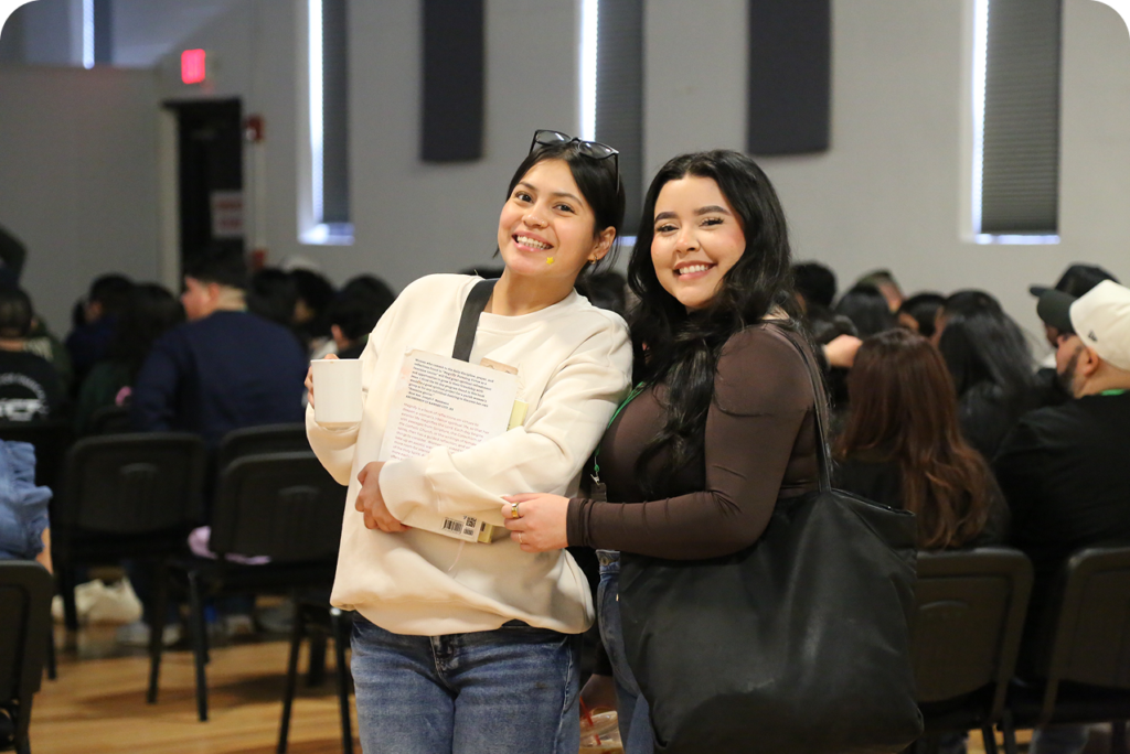 Two young Latina women at an Iskali mentorship gathering